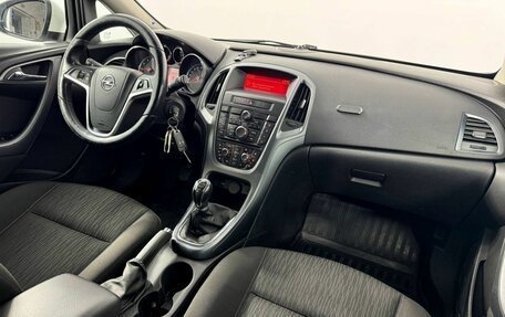 Opel Astra J, 2013 год, 675 000 рублей, 10 фотография