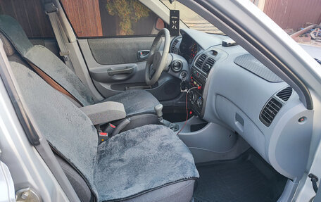 Hyundai Accent II, 2004 год, 415 000 рублей, 19 фотография