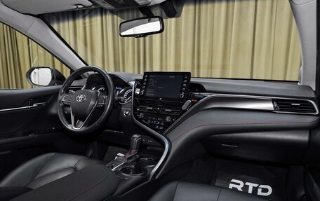 Toyota Camry, 2022 год, 3 290 000 рублей, 11 фотография