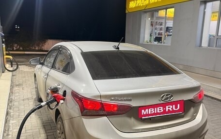 Hyundai Solaris II рестайлинг, 2019 год, 770 000 рублей, 3 фотография