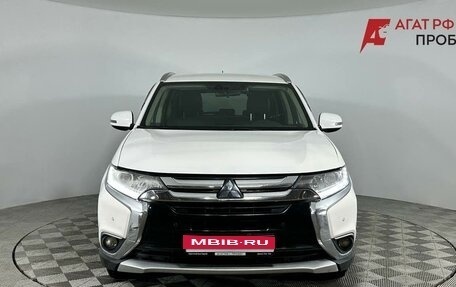 Mitsubishi Outlander III рестайлинг 3, 2016 год, 1 860 000 рублей, 1 фотография