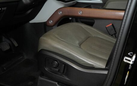 Land Rover Defender II, 2020 год, 5 300 000 рублей, 9 фотография