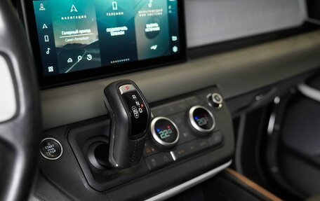 Land Rover Defender II, 2020 год, 5 300 000 рублей, 25 фотография