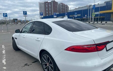 Jaguar XF II, 2016 год, 1 950 000 рублей, 2 фотография