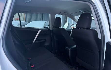 Toyota RAV4, 2018 год, 2 352 900 рублей, 8 фотография