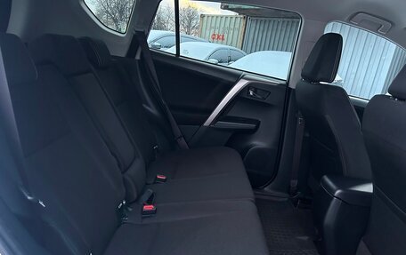 Toyota RAV4, 2018 год, 2 352 900 рублей, 9 фотография