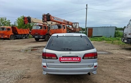 Nissan Avenir II, 2003 год, 280 000 рублей, 3 фотография