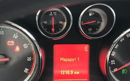 Opel Insignia II рестайлинг, 2011 год, 739 000 рублей, 20 фотография