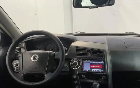 SsangYong Kyron I, 2010 год, 700 000 рублей, 5 фотография