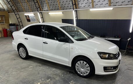 Volkswagen Polo VI (EU Market), 2017 год, 1 100 000 рублей, 2 фотография