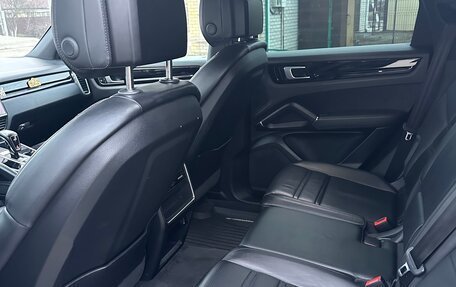 Porsche Cayenne III, 2019 год, 5 900 000 рублей, 17 фотография