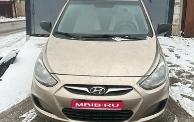 Hyundai Solaris II рестайлинг, 2011 год, 600 000 рублей, 1 фотография