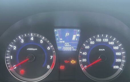 Hyundai Solaris II рестайлинг, 2011 год, 600 000 рублей, 8 фотография