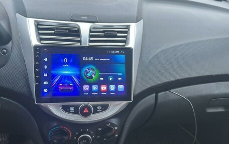 Hyundai Solaris II рестайлинг, 2011 год, 600 000 рублей, 9 фотография