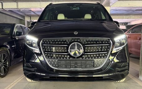 Mercedes-Benz V-Класс, 2024 год, 11 200 000 рублей, 3 фотография