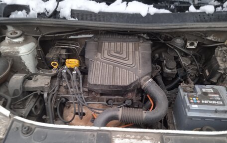 Renault Logan II, 2016 год, 290 000 рублей, 1 фотография