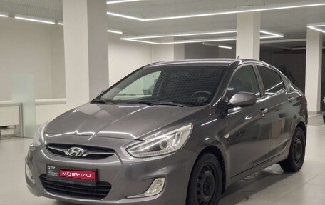 Hyundai Solaris II рестайлинг, 2013 год, 869 000 рублей, 1 фотография