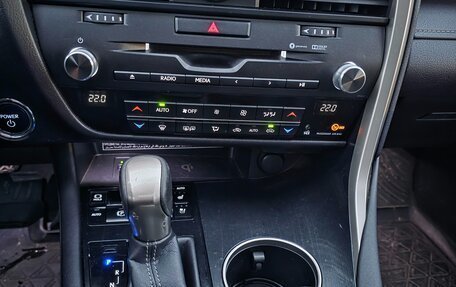 Lexus RX IV рестайлинг, 2016 год, 3 350 000 рублей, 11 фотография