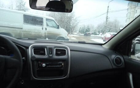 Renault Logan II, 2016 год, 290 000 рублей, 13 фотография