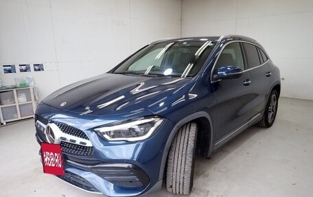 Mercedes-Benz GLA, 2022 год, 2 760 000 рублей, 3 фотография