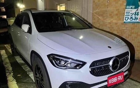 Mercedes-Benz GLA, 2023 год, 2 748 000 рублей, 2 фотография