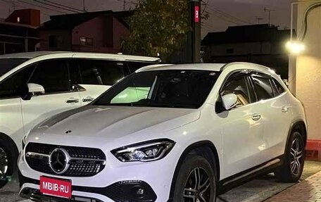 Mercedes-Benz GLA, 2023 год, 2 748 000 рублей, 1 фотография