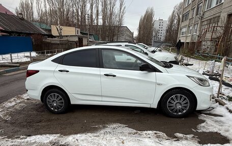 Hyundai Solaris II рестайлинг, 2014 год, 850 000 рублей, 1 фотография