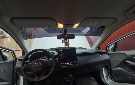 Toyota Corolla, 2022 год, 2 176 000 рублей, 3 фотография