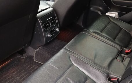 Volkswagen Touareg III, 2011 год, 2 000 000 рублей, 11 фотография