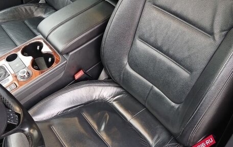 Volkswagen Touareg III, 2011 год, 2 000 000 рублей, 10 фотография