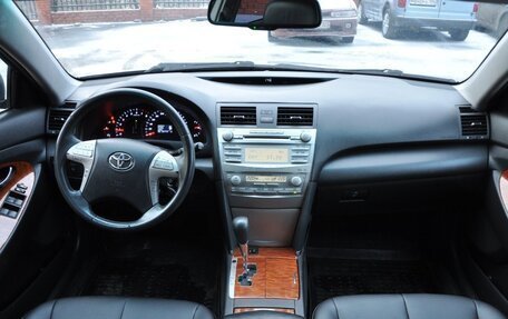 Toyota Camry, 2008 год, 1 200 000 рублей, 13 фотография