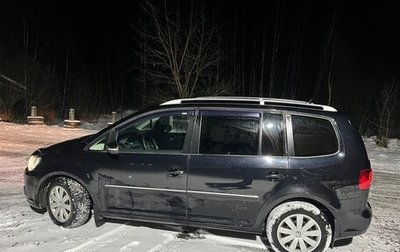 Volkswagen Touran III, 2012 год, 730 000 рублей, 1 фотография