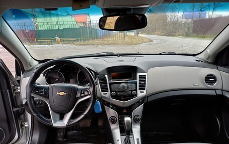 Chevrolet Cruze II, 2012 год, 650 000 рублей, 17 фотография
