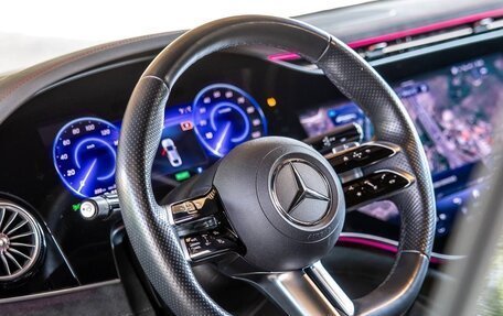 Mercedes-Benz EQE, 2023 год, 10 000 000 рублей, 11 фотография