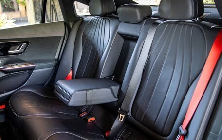 Mercedes-Benz EQE, 2023 год, 10 000 000 рублей, 3 фотография