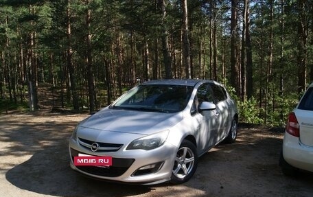 Opel Astra J, 2014 год, 900 000 рублей, 4 фотография