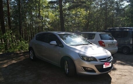 Opel Astra J, 2014 год, 900 000 рублей, 5 фотография