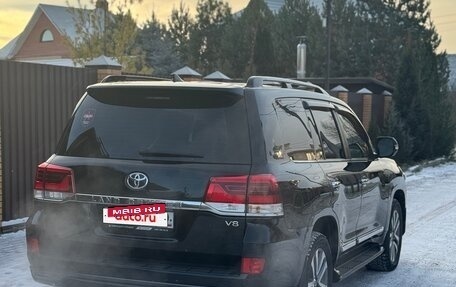 Toyota Land Cruiser 200, 2017 год, 7 200 000 рублей, 2 фотография