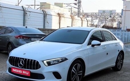Mercedes-Benz A-Класс, 2022 год, 2 590 000 рублей, 2 фотография