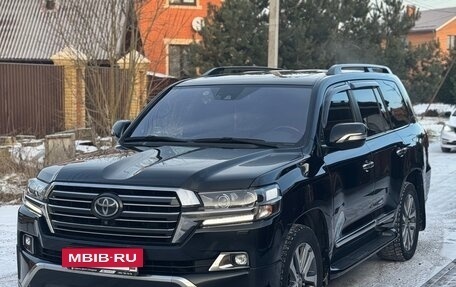 Toyota Land Cruiser 200, 2017 год, 7 200 000 рублей, 4 фотография