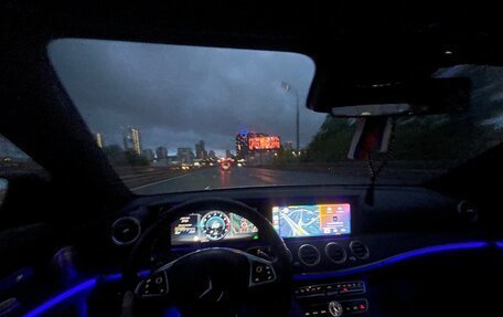 Mercedes-Benz E-Класс, 2017 год, 3 900 000 рублей, 7 фотография