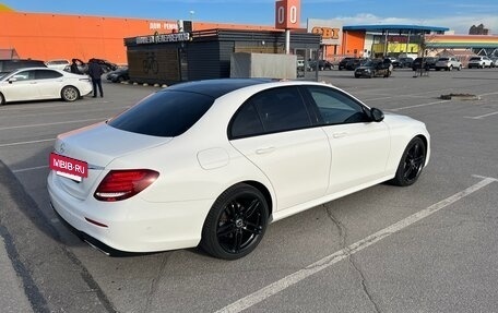 Mercedes-Benz E-Класс, 2017 год, 3 900 000 рублей, 6 фотография