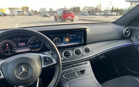 Mercedes-Benz E-Класс, 2017 год, 3 900 000 рублей, 8 фотография