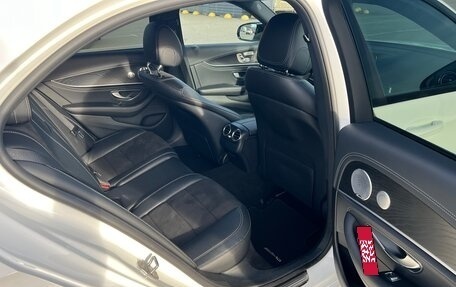 Mercedes-Benz E-Класс, 2017 год, 3 900 000 рублей, 13 фотография