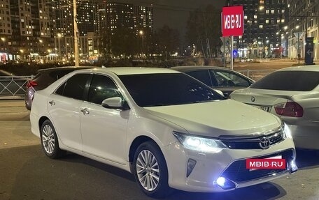 Toyota Camry, 2015 год, 1 450 000 рублей, 7 фотография