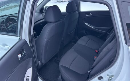 Hyundai Solaris II рестайлинг, 2015 год, 1 150 000 рублей, 19 фотография