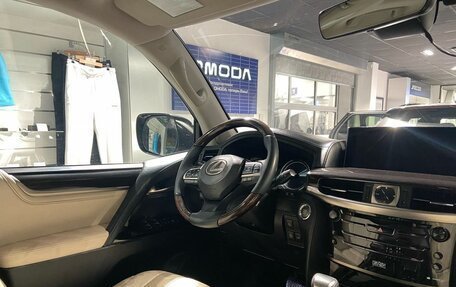 Lexus LX III, 2016 год, 6 350 000 рублей, 9 фотография