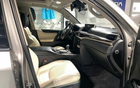 Lexus LX III, 2016 год, 6 350 000 рублей, 8 фотография