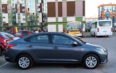 Hyundai Solaris II рестайлинг, 2021 год, 1 850 000 рублей, 5 фотография