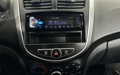 Hyundai Solaris II рестайлинг, 2012 год, 840 000 рублей, 12 фотография